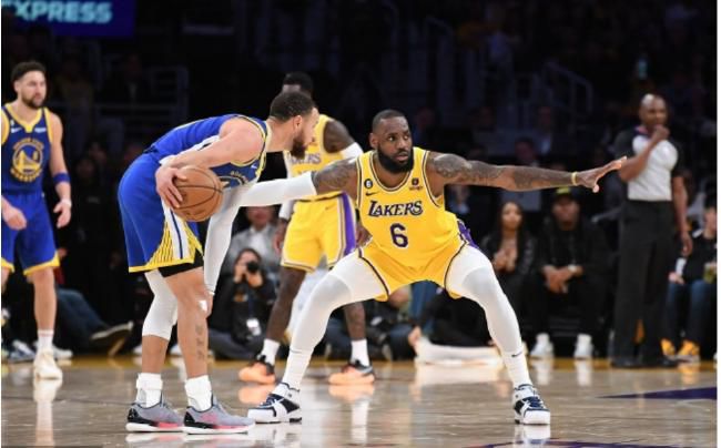 08:00NBA 猛龙 111-121 76人08:30NBA 掘金 122-117 篮网09:00NBA老鹰 113-122 热火09:00NBA独行侠 96-122 火箭今日焦点战预告20:30 英超西汉姆联 VS 曼联，西汉姆渴望赢球反超曼联！